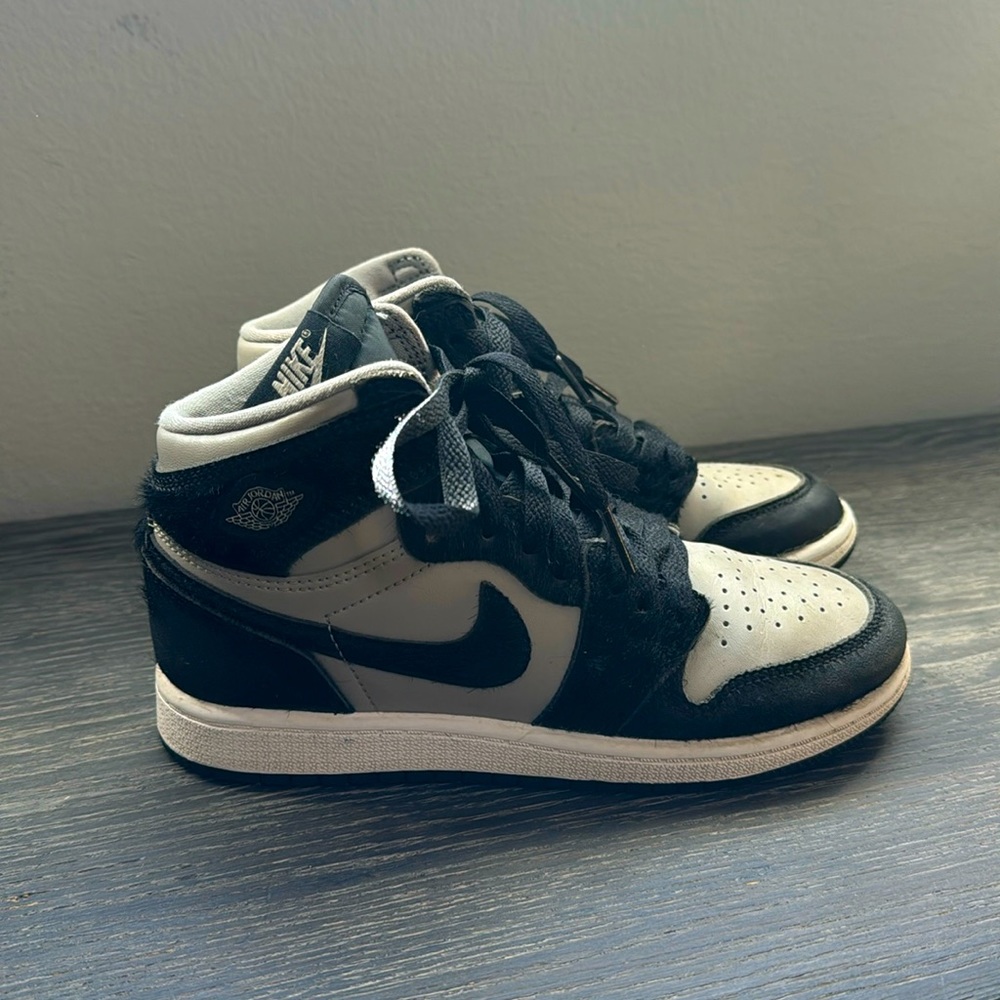 JORDAN KIDS
AIR JORDAN 1 HIGH TD
"Twist 2.0"